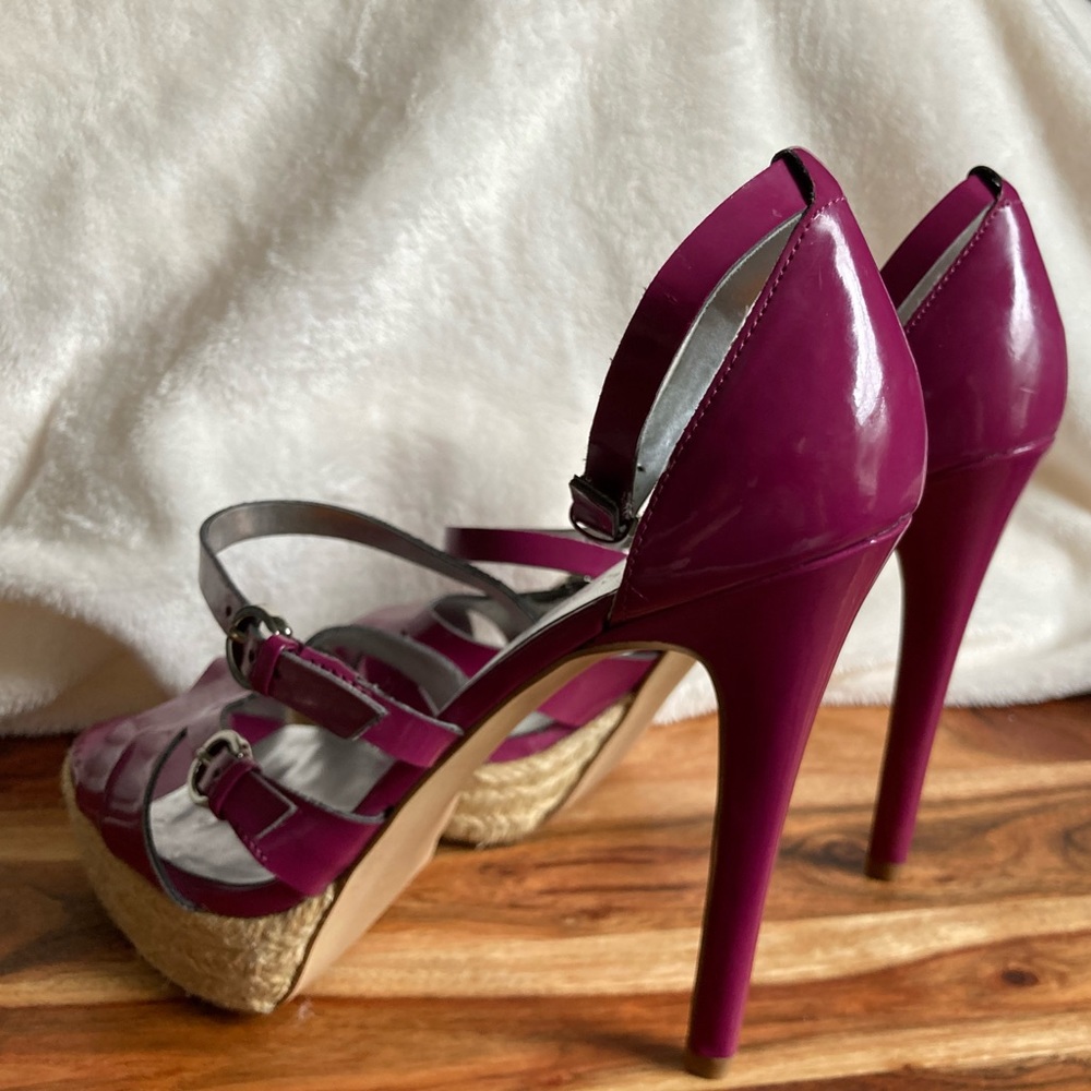 Guess heels